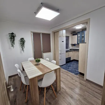 Feeling Catedral アパート レオン